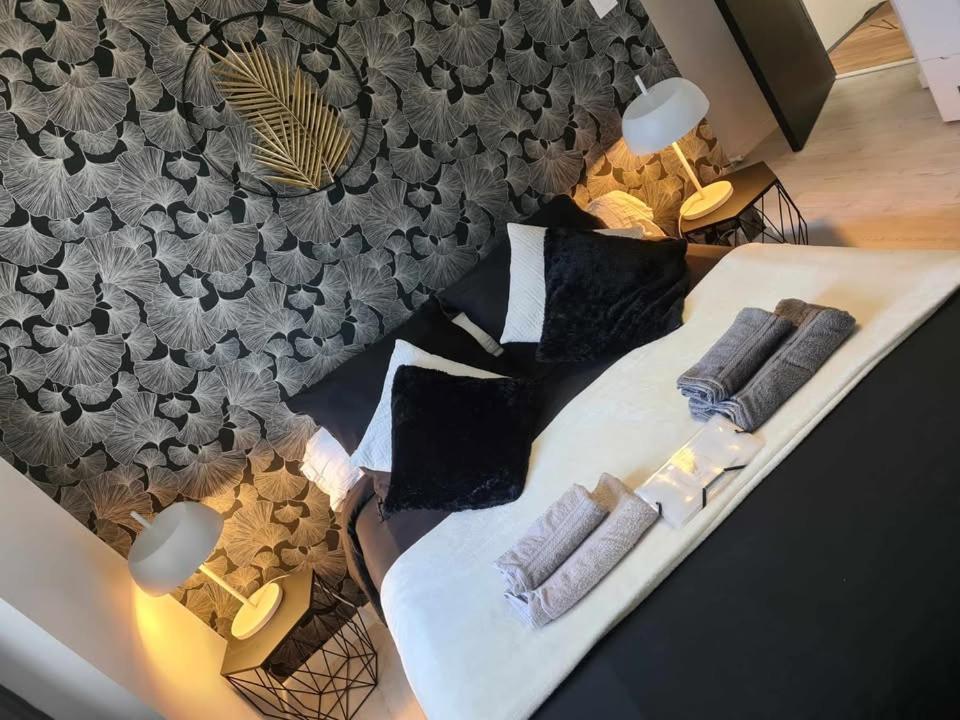 Les Epinettes Chambres D'Hotes Crevecoeur-le-Grand Eksteriør bilde